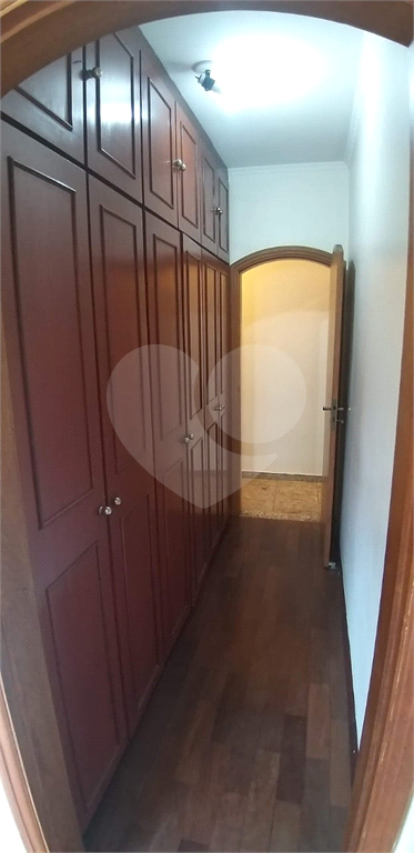 Casa a Venda com 230 m2