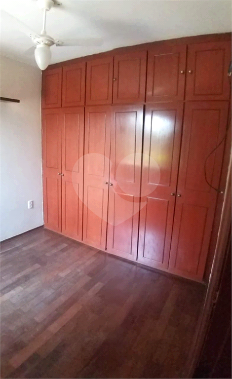 Casa a Venda com 230 m2