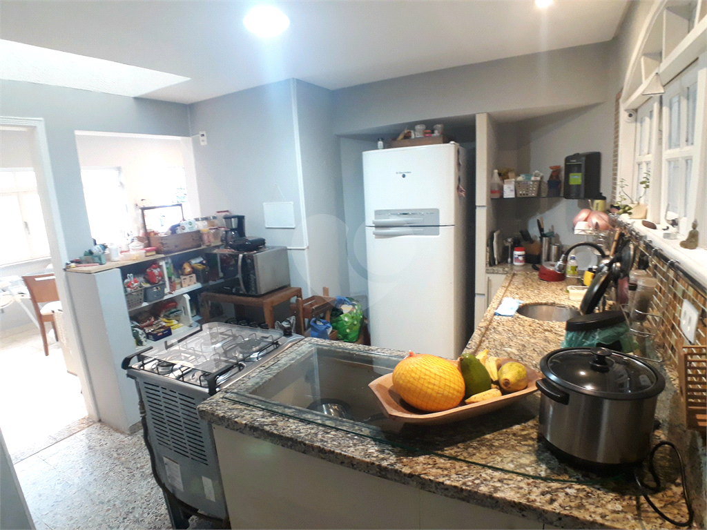 Sobrado à venda e aluguel com 2 quartos, 85m² - Foto 23