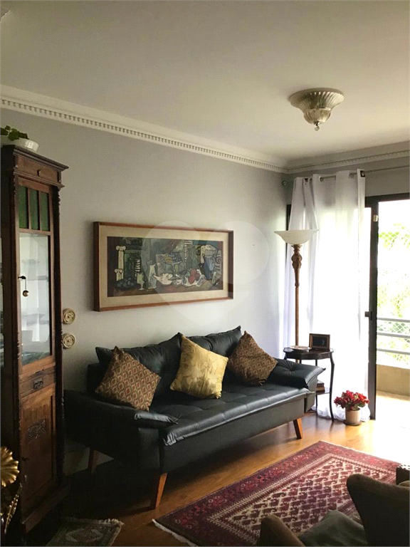 Apartamento no Real Parque