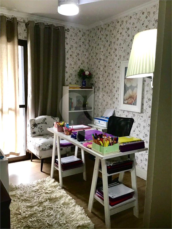 Apartamento no Real Parque