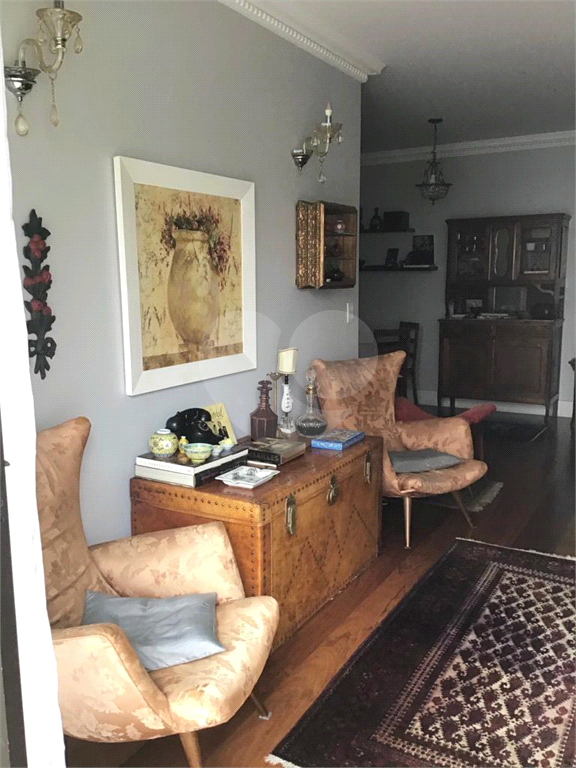 Apartamento no Real Parque