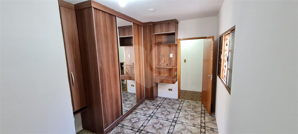 Casa à venda com 2 quartos, 180m² - Foto 9