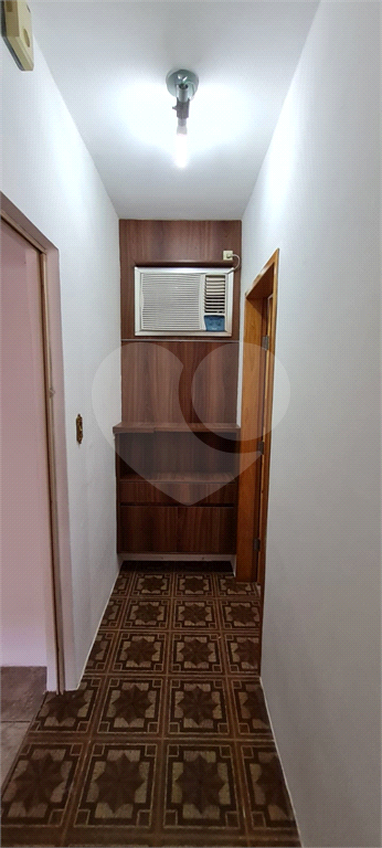 Casa à venda com 2 quartos, 180m² - Foto 10