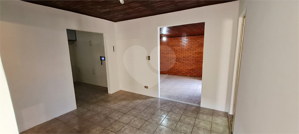 Casa à venda com 2 quartos, 180m² - Foto 7