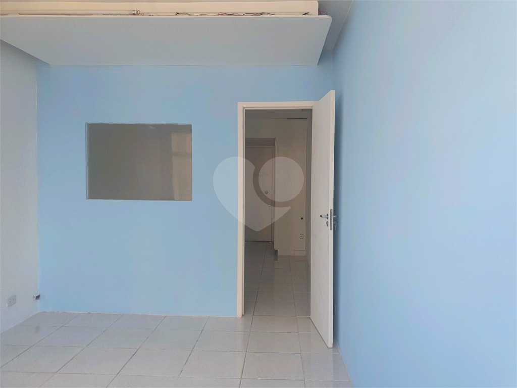 Sala comercial de 02 salas 30,4m² com piso frio e boa iluminação natural Jardim Paulistano Itaim