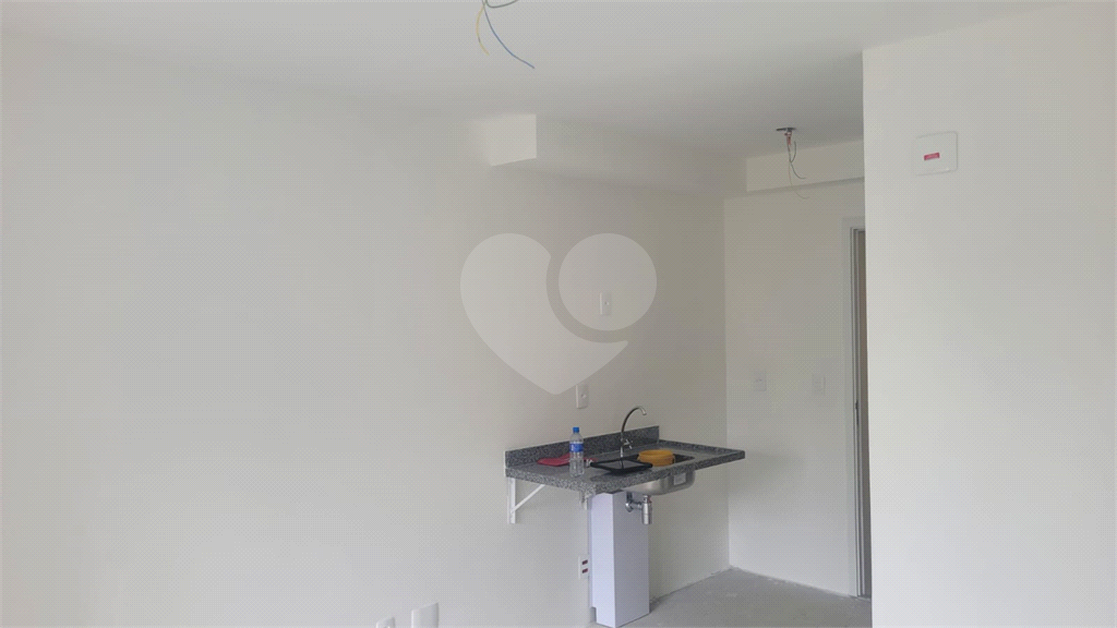 APARTAMENTO em PINHEIROS
