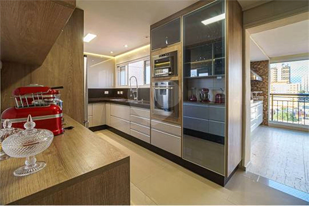 Apartamento em Santa Terezinha vende de porteira fechada com 264 m² 4 suítes 5 vagas e varanda gourmet