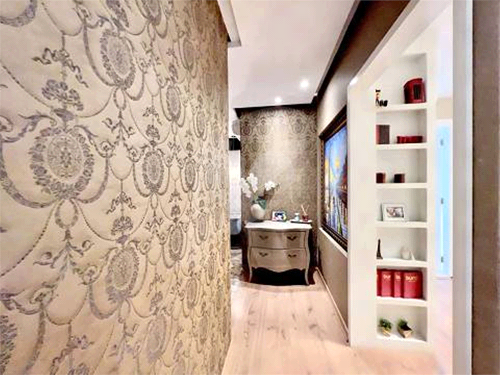 Apartamento em Santa Terezinha vende de porteira fechada com 264 m² 4 suítes 5 vagas e varanda gourmet