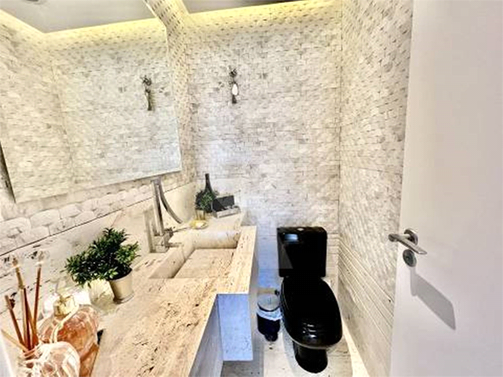Apartamento em Santa Terezinha vende de porteira fechada com 264 m² 4 suítes 5 vagas e varanda gourmet