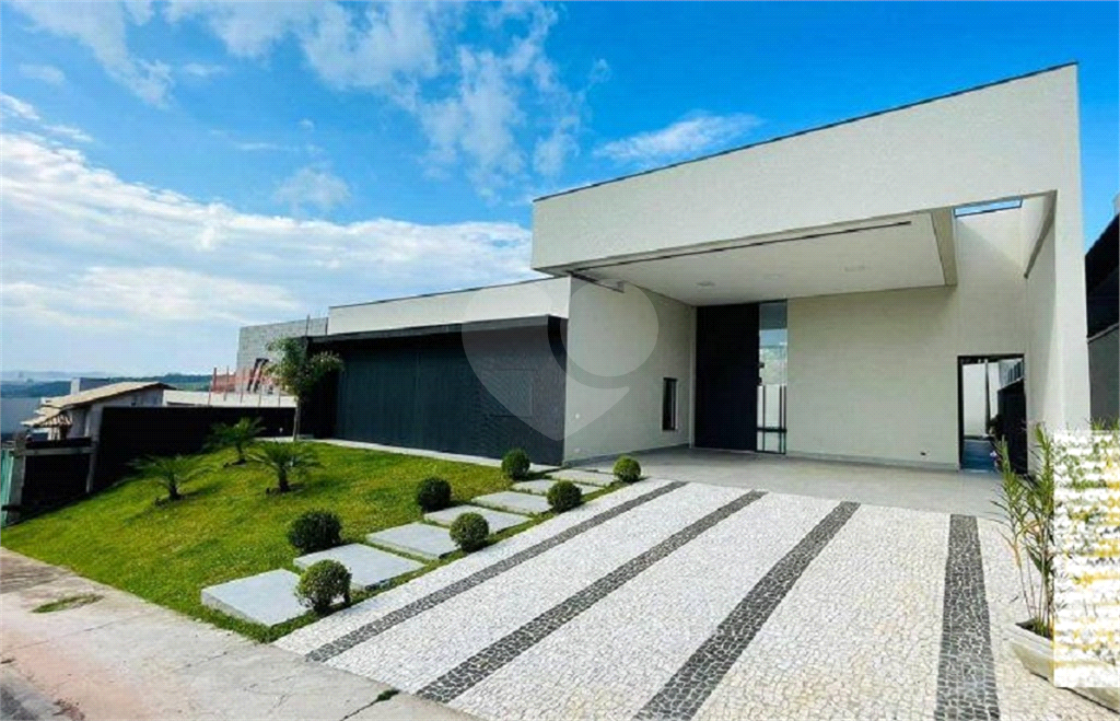 Casa de Condomínio à venda com 4 quartos, 370m² - Foto 1