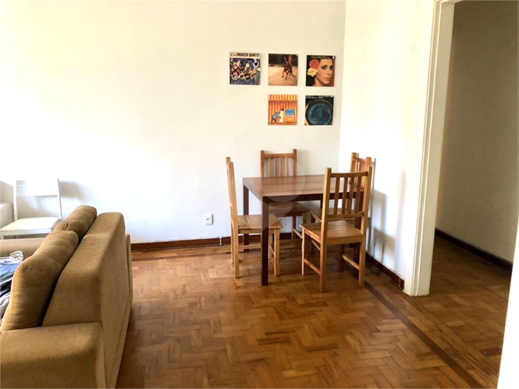 Apartamento 2 quartos. Rua Avanhandava.