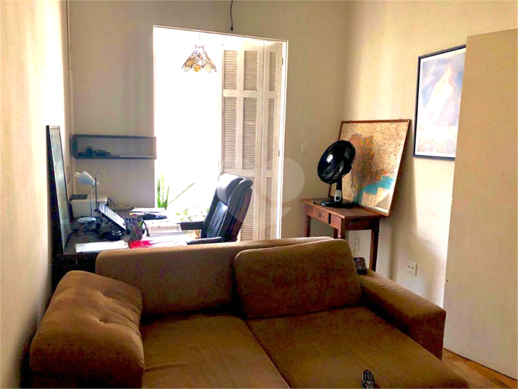 Apartamento 2 quartos. Rua Avanhandava.