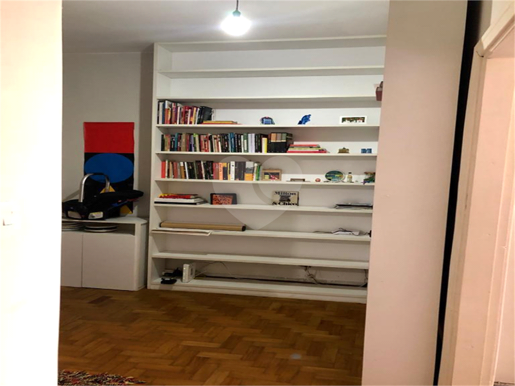 Apartamento 2 quartos. Rua Avanhandava.