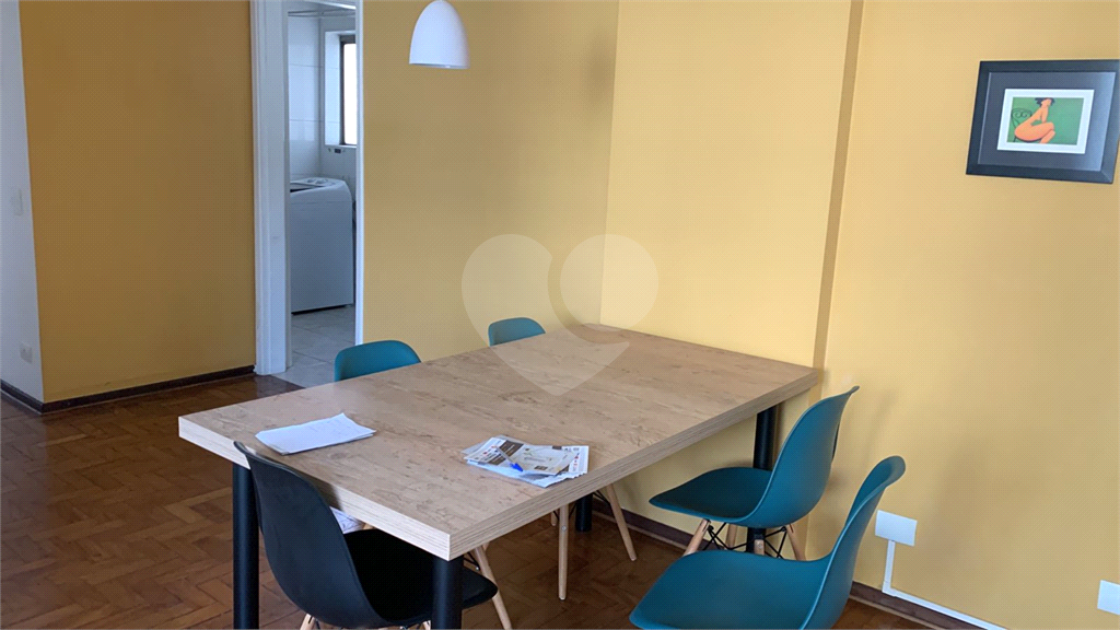 Apartamento com 3 dormitórios, em Pinheiros, localizado em área nobre