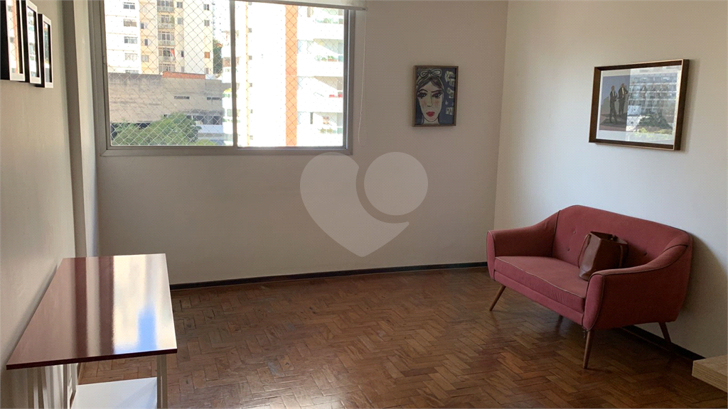 Apartamento com 3 dormitórios, em Pinheiros, localizado em área nobre