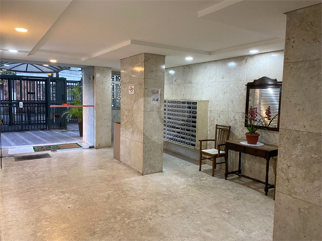 BELA VISTA– 43 m2  Apto reformado ,mobiliado c/ eletrodomésticos, 1 dorm, sala, cozinha, banheiro