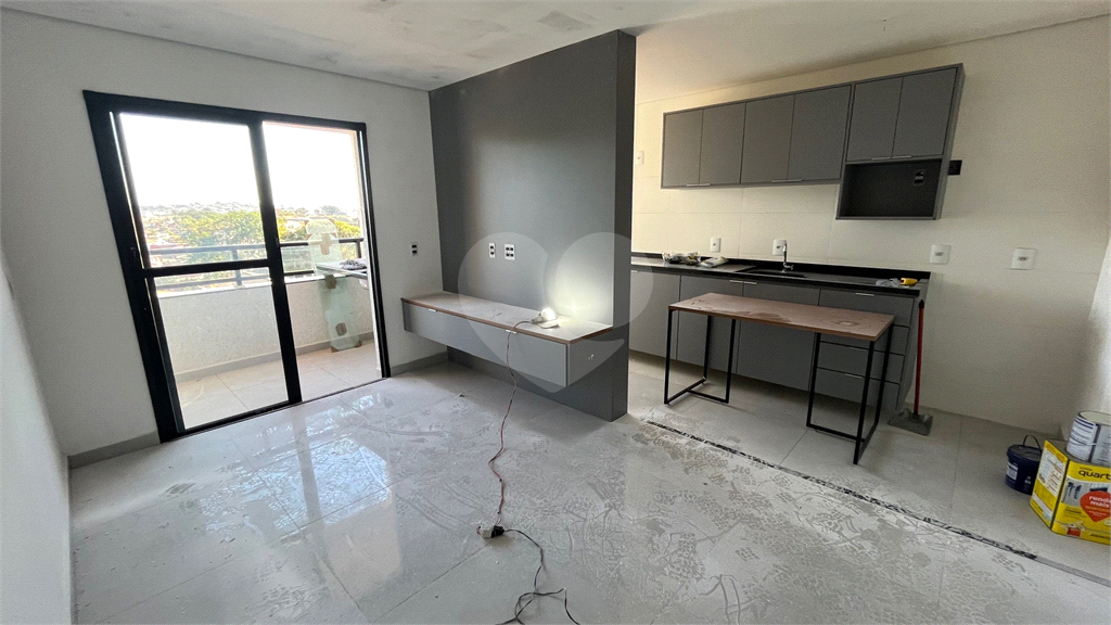 Apartamento à venda e aluguel com 2 quartos, 60m² - Foto 2