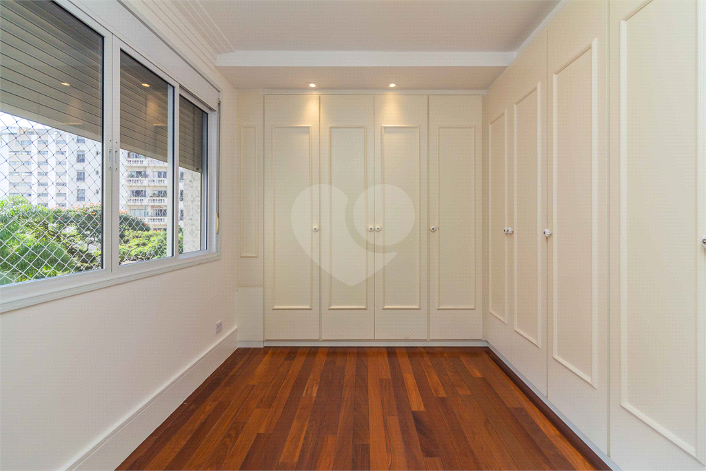 Apartamento Mobiliado para Locação no Jardim Paulista – 207m²