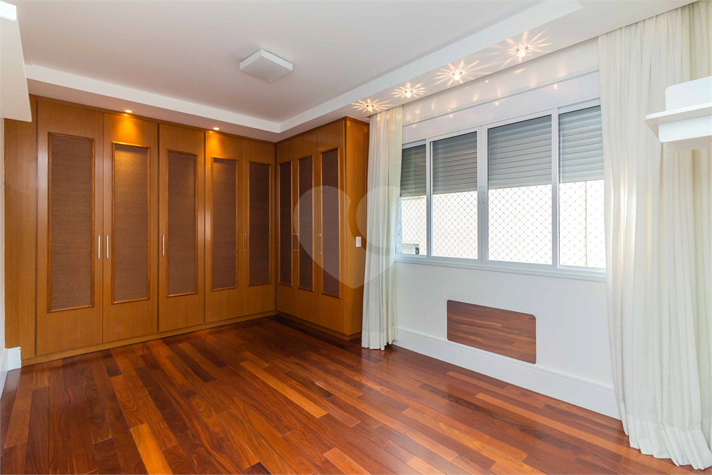 APARTAMENTO COM 207M2 AU - 3 QUARTOS - 2 VAGAS - LOCAÇÃO NO JARDIM PAULISTA