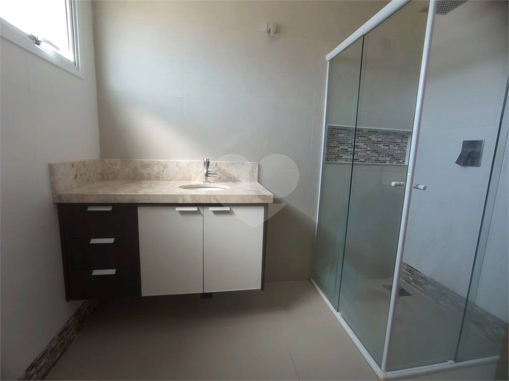 Linda casa com 3 dormiórios a venda em condomíneo fechado na cidade de Atibaia-SP