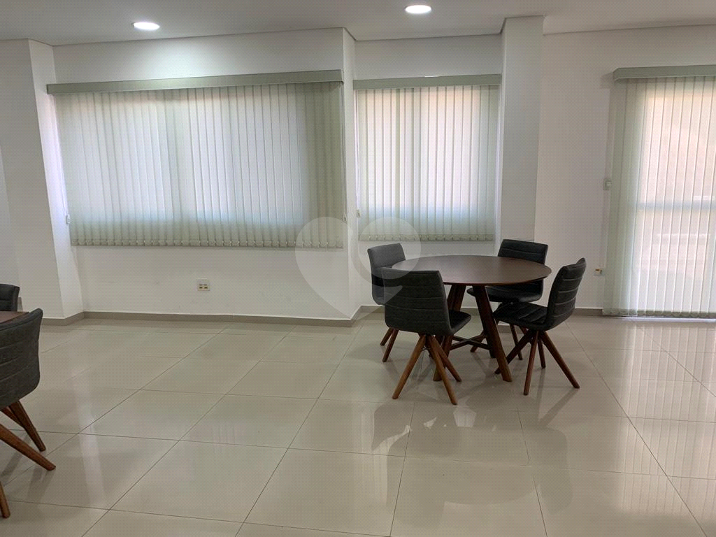 APARTAMENTO em SANTANA
