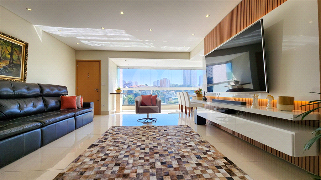 APARTAMENTO em SANTANA