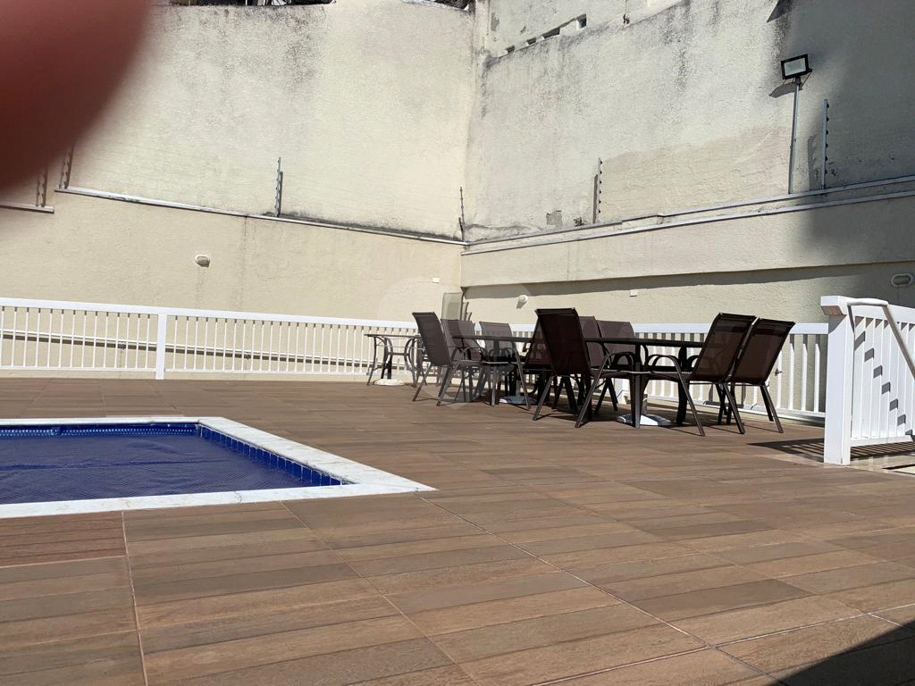 APARTAMENTO em SANTANA