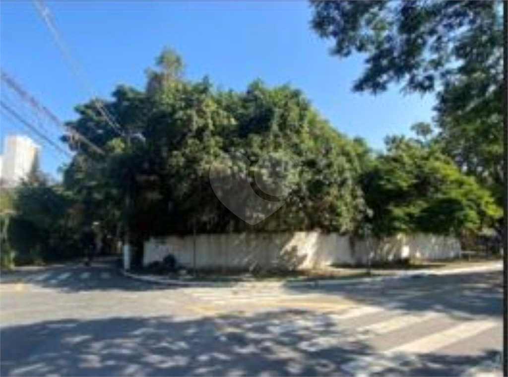 TERRENO em MORUMBI