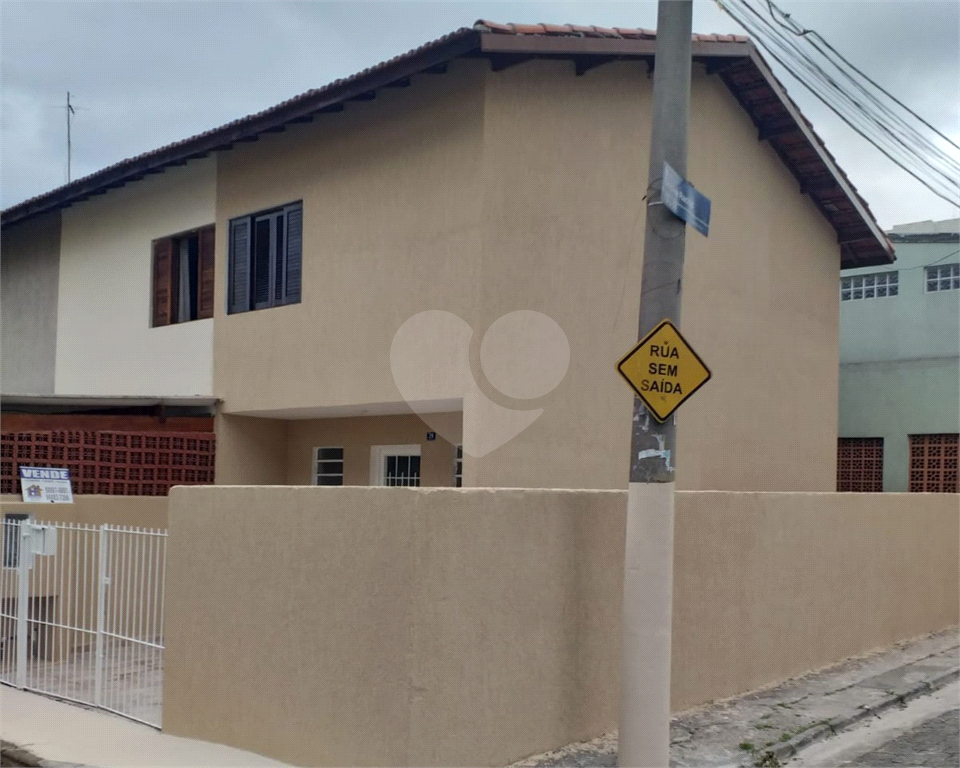 Sobrado à venda com 2 quartos, 82m² - Foto 1