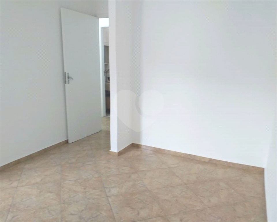 Sobrado à venda com 2 quartos, 82m² - Foto 11