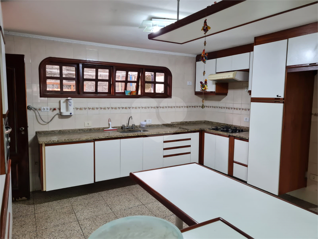 Sobrado à venda com 3 quartos, 276m² - Foto 9