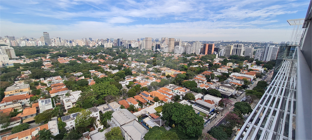 Apartamento à venda em Pinheiros cpm varanda,  2 quartos sendo 1 suíte 2 vagas
