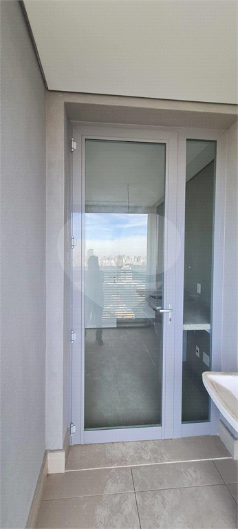 Apartamento à venda em Pinheiros cpm varanda,  2 quartos sendo 1 suíte 2 vagas