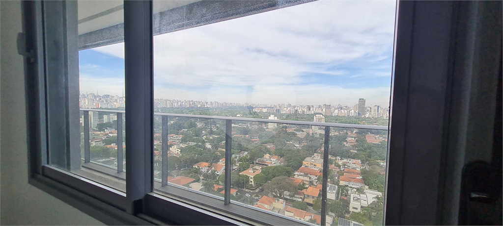 Apartamento à venda em Pinheiros cpm varanda,  2 quartos sendo 1 suíte 2 vagas