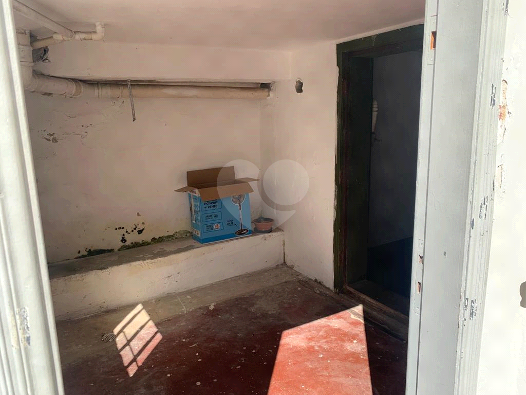 Excelente sobrado de 03 dormitórios na Aclimação.