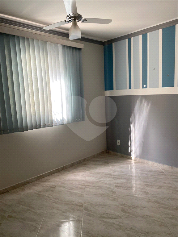 Casa à venda com 3 quartos, 180m² - Foto 10