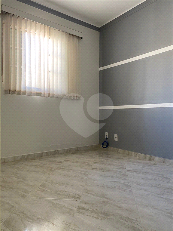 Casa à venda com 3 quartos, 180m² - Foto 17