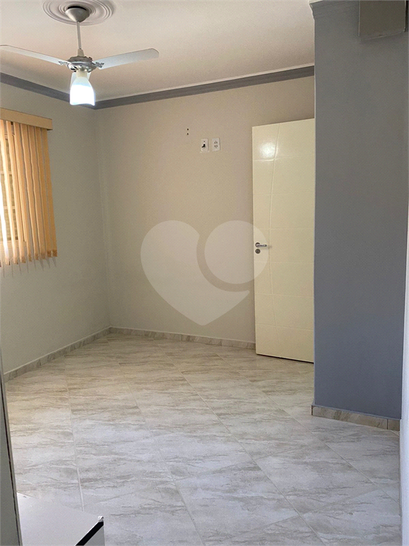 Casa à venda com 3 quartos, 180m² - Foto 25