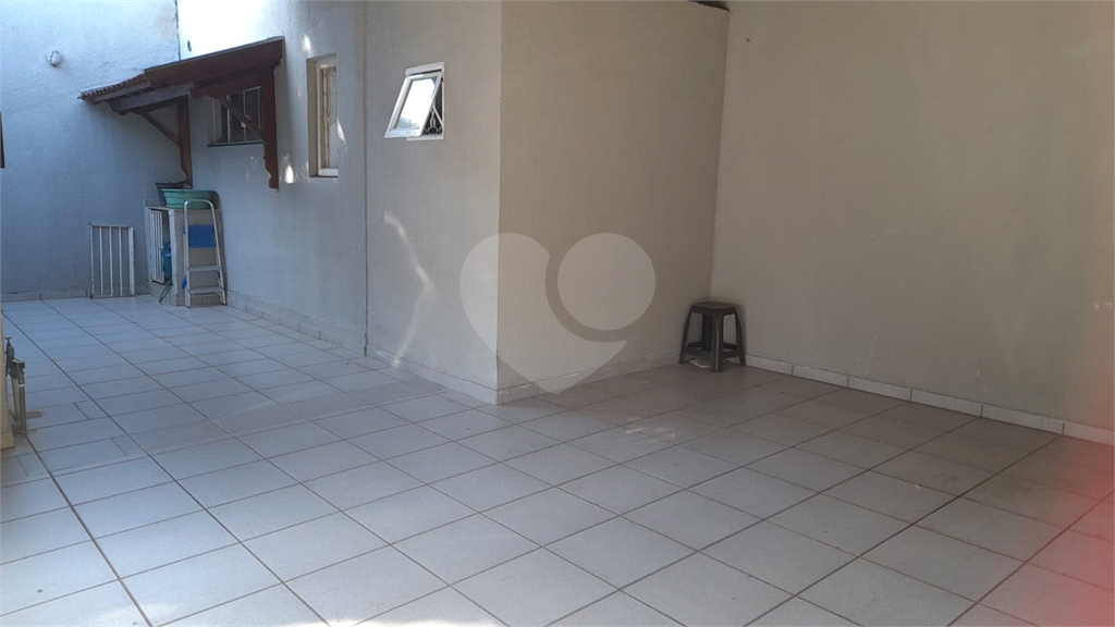 Casa à venda com 3 quartos, 162m² - Foto 16