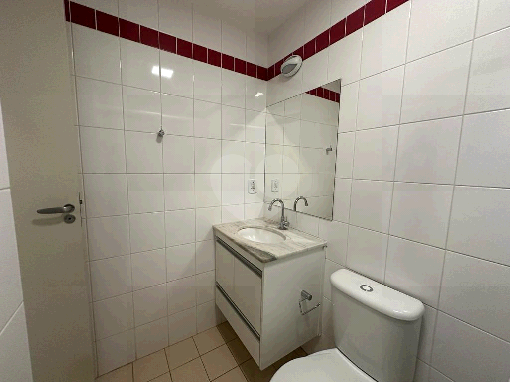 Apartamento à venda com 1 quarto, 32m² - Foto 12