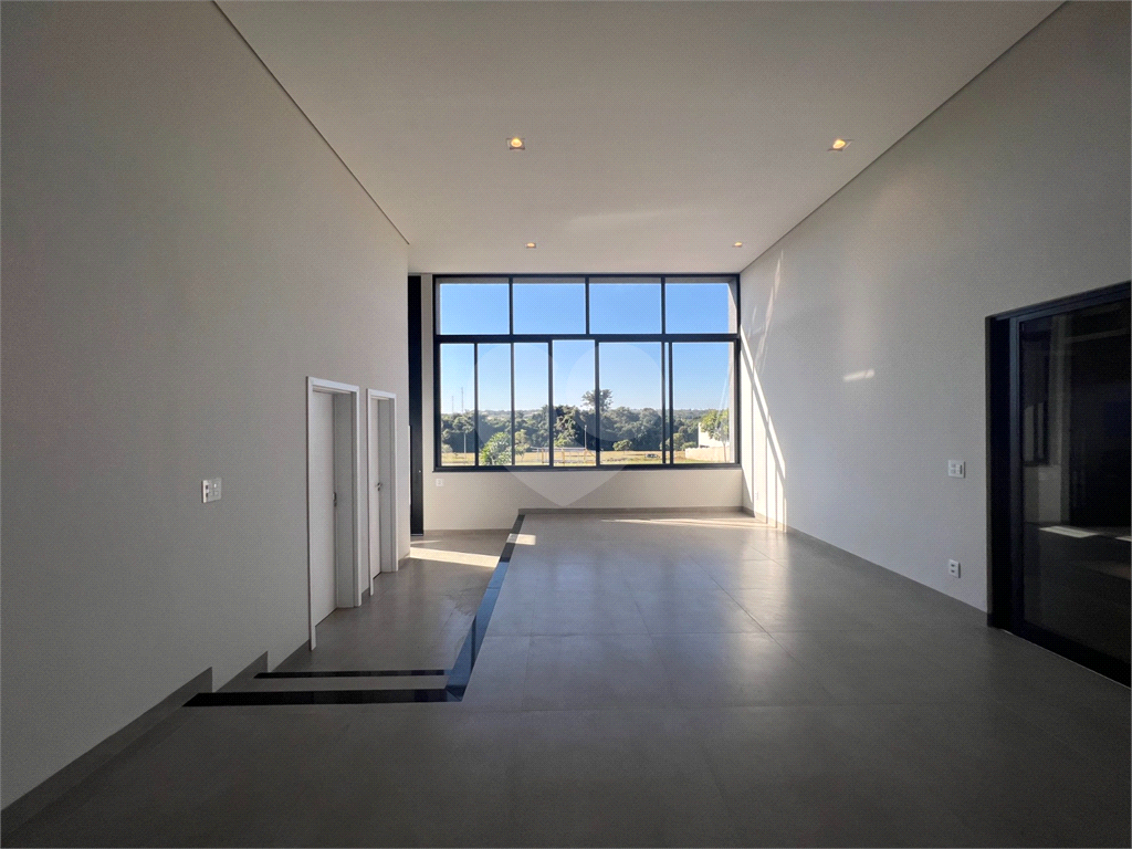 Casa à venda e aluguel com 3 quartos, 302m² - Foto 5