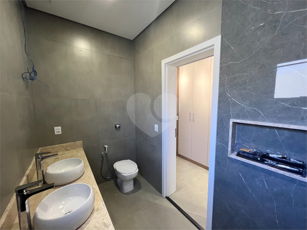 Casa à venda e aluguel com 3 quartos, 302m² - Foto 17