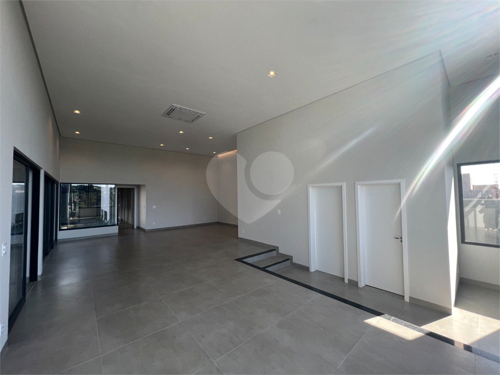 Casa à venda e aluguel com 3 quartos, 302m² - Foto 6