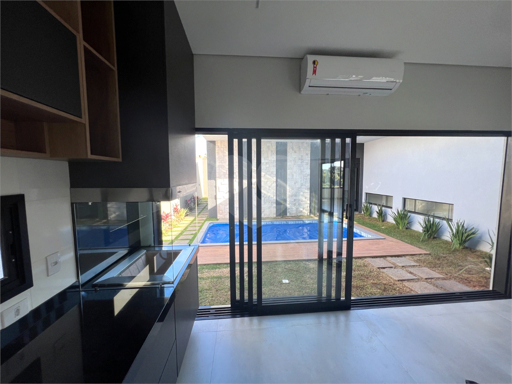 Casa à venda e aluguel com 3 quartos, 302m² - Foto 14