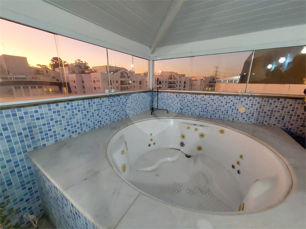 Cobertura com jacuzzi e churrasqueira privativos na Vila São Francisco
