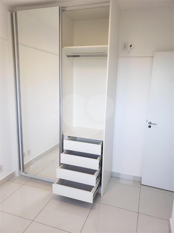 Apartamento à venda com 3 quartos, 80m² - Foto 31