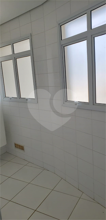 Apartamento à venda com 3 quartos, 80m² - Foto 13