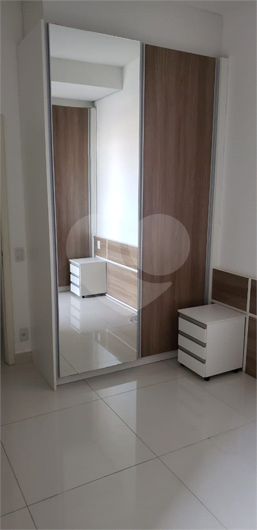 Apartamento à venda com 3 quartos, 136m² - Foto 3