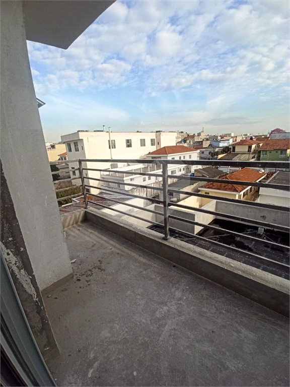 APARTAMENTO em CASA VERDE